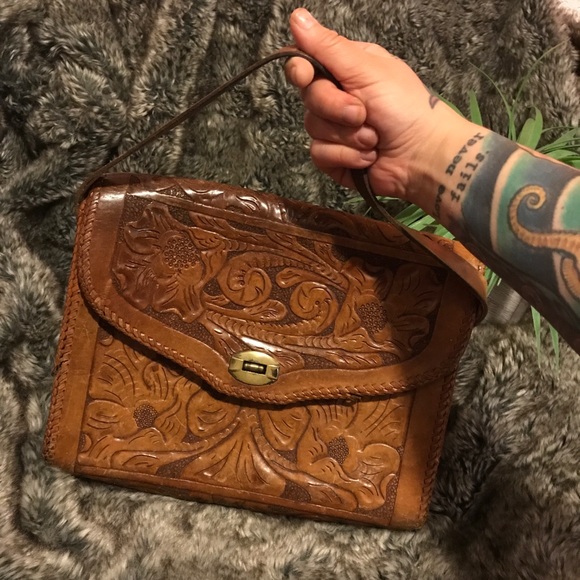 leather engraved purse - Picture 7 of 7
